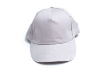 Серые бейсболки с логотипом «МонолитСтрой»