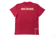 Красные футболки-поло с текстом «Big Boss»